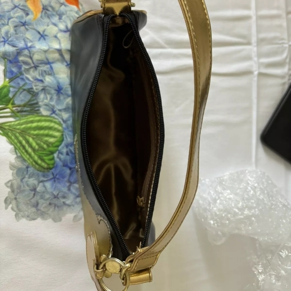 Disney Mickey Minnie Black Gold Faux Leather Shoulder Bag - Picture 9 of 12